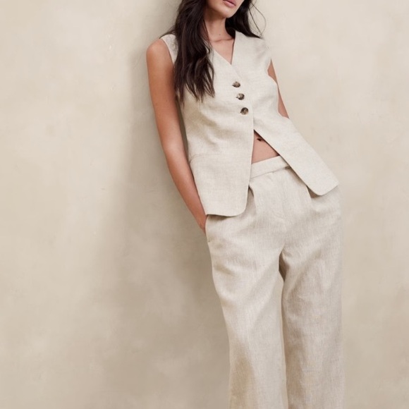 Banana Republic Jackets & Blazers - NWT Banana Republic Linen Vest Size 2